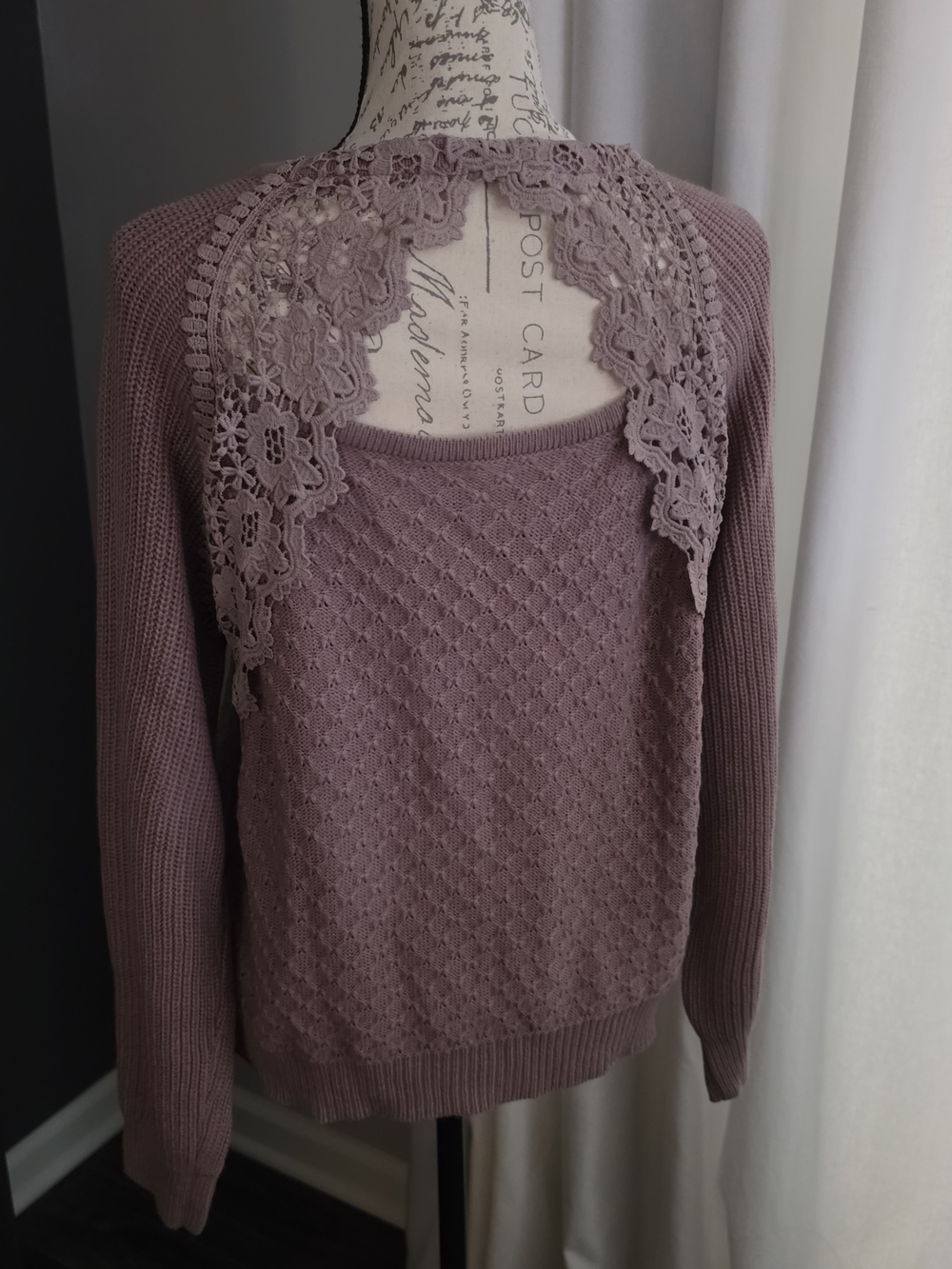 ☆NWOT☆ Lace-Back Knit Sweater - Mauve Pink
